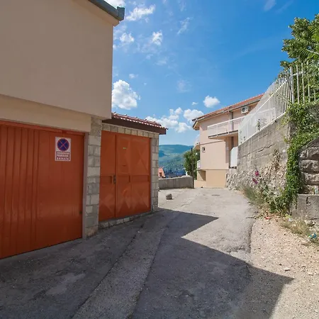 Old Town Apartmán *